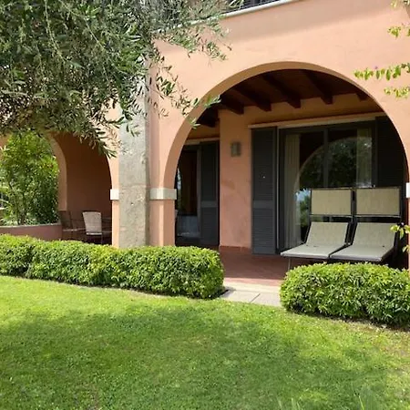 Castello Belvedere Aparthotel