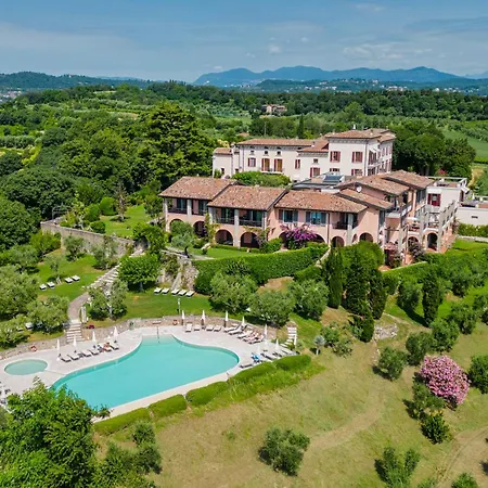 Apart-hotel Castello Belvedere 2*