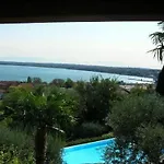 Castello Belvedere ديسينسانو ديل غاردا