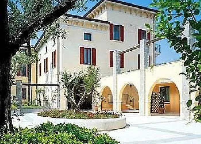 Apartahotel Castello Belvedere 4*