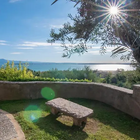 Castello Belvedere Aparthotel