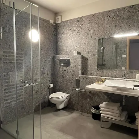Castello Belvedere Aparthotel Desenzano del Garda