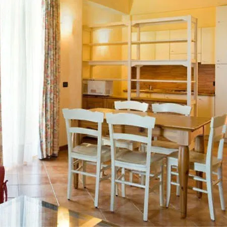 Aparthotel Castello Belvedere Desenzano del Garda