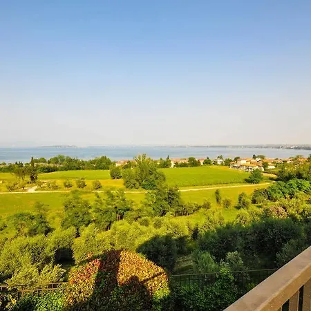 Castello Belvedere Aparthotel Desenzano del Garda